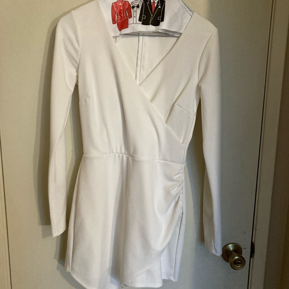 Lulus | Babe Heaven | White Romper | Small - Picture 3 of 4